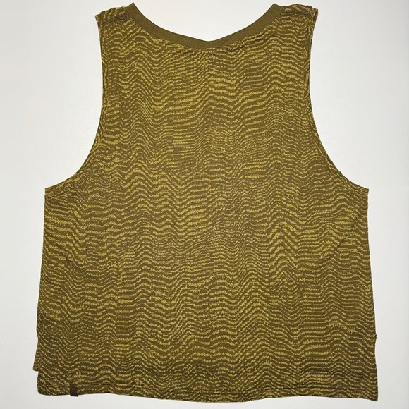 Lululemon Train to Be Tank Top in Ripple Wave Deep Artifact / Auric Gold - Picture 5 of 7